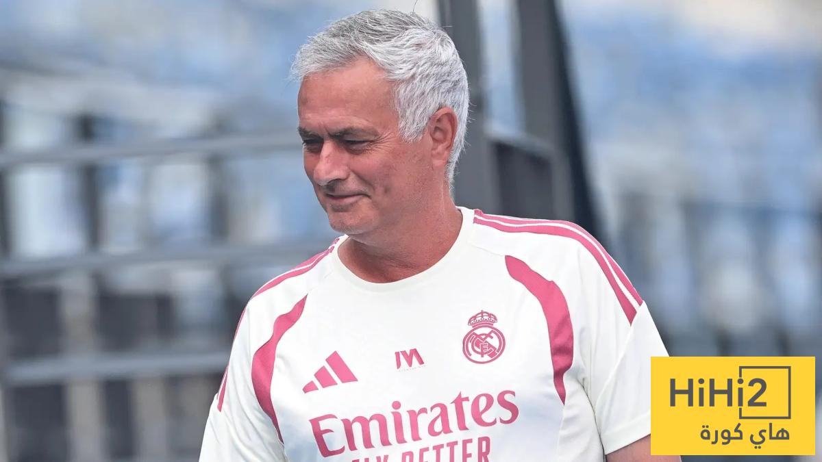 إِشادة كتالونية بتشكيلة ريال مدريد تحت قيادة مورينيو