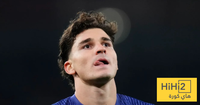 غياب جوليان ألفاريز عن تدريبات أتلتيكو مدريد يثير التساؤلات