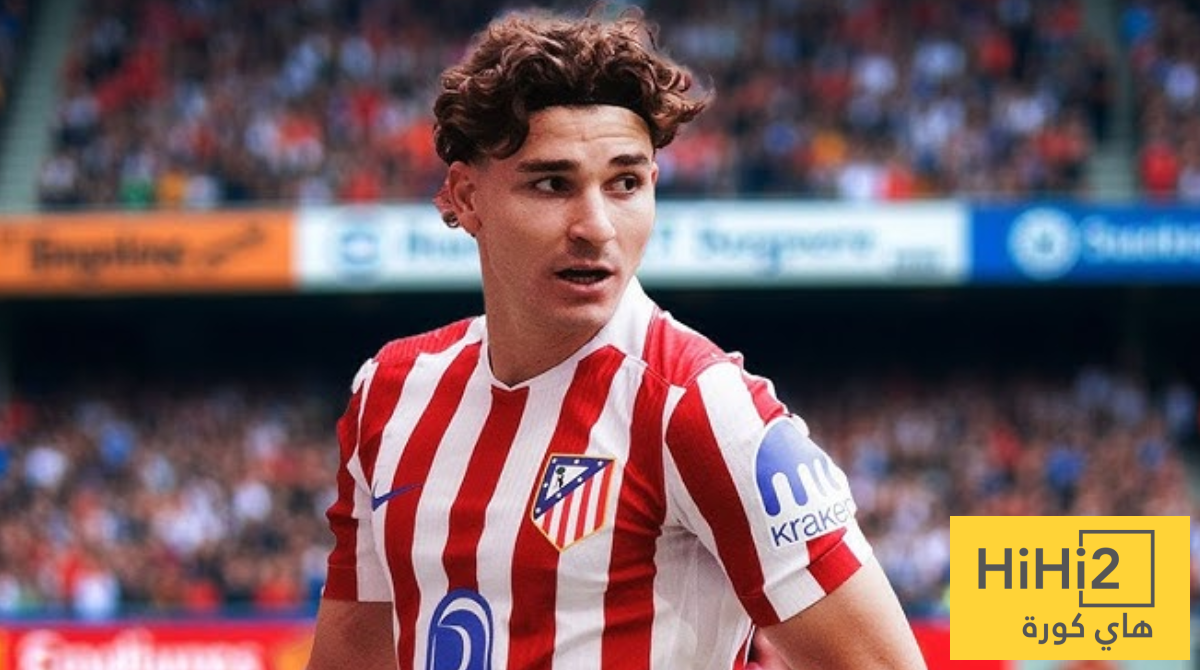 صور – جماهير برشلونة تسخر من حبس ألفاريز في سجن أتلتيكو مدريد