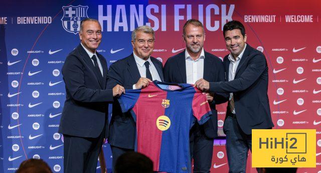 ديكو أم فليك .. من يفرض رؤيته على الخط الهجومي لبرشلونة ؟