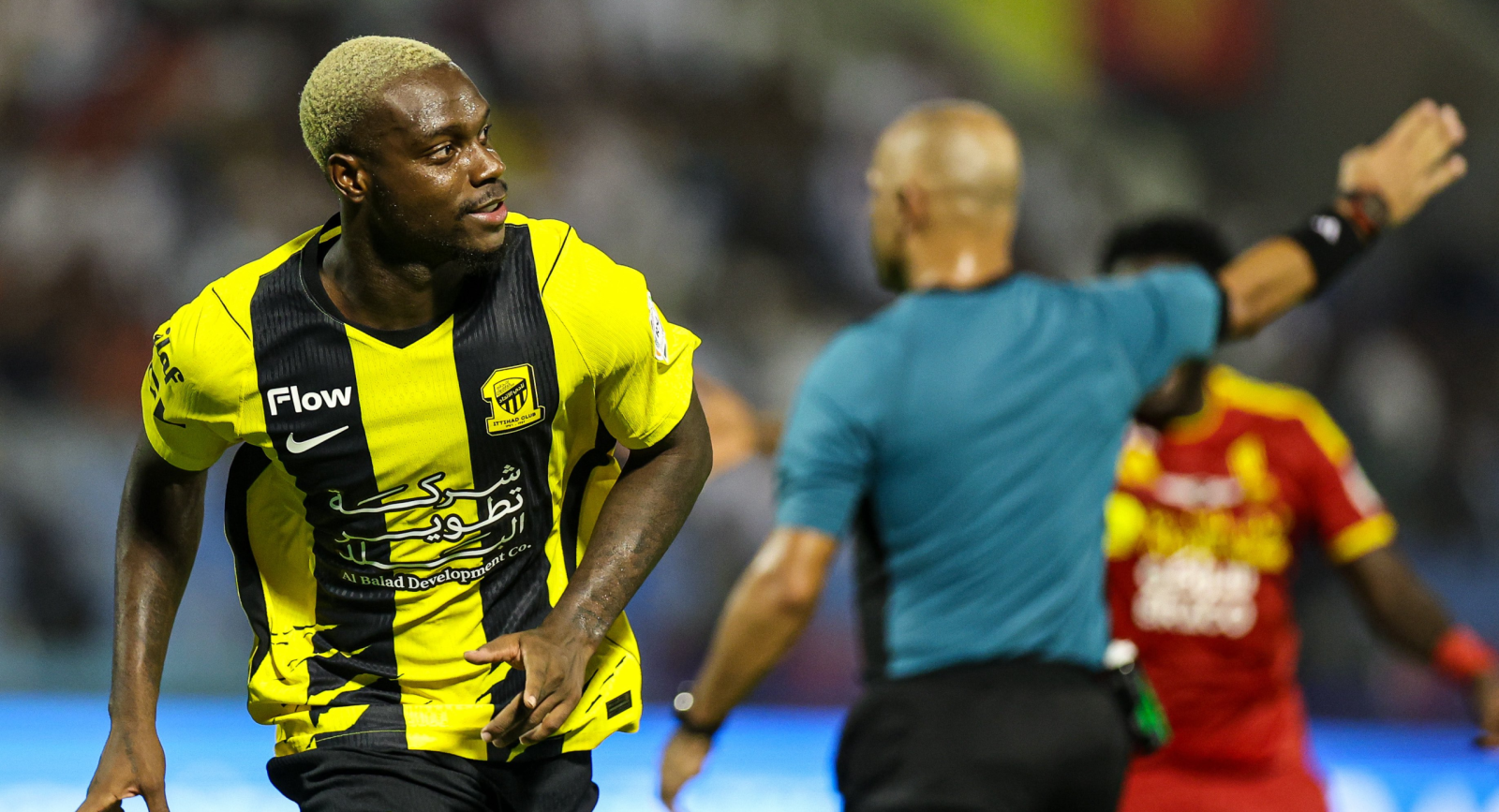 الاتحاد يهزم القادسية ويحقق انتصاره الأول في الدوري السعودي