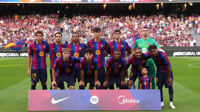 برشلونة يزاحم آرسنال على بديل جوليان ألفاريز