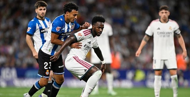 صور .. اكثر الحالات التحكيمية جدلا في مباراة ريال مدريد واسبانيول