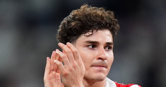 صحفي كتالوني يطالب برشلونة بمعاقبة أتلتيكو بعد أزمة ألفاريز