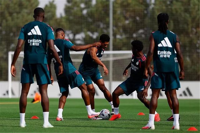 7 غيابات عن تدريبات ريال مدريد قبل مواجهة ملقا