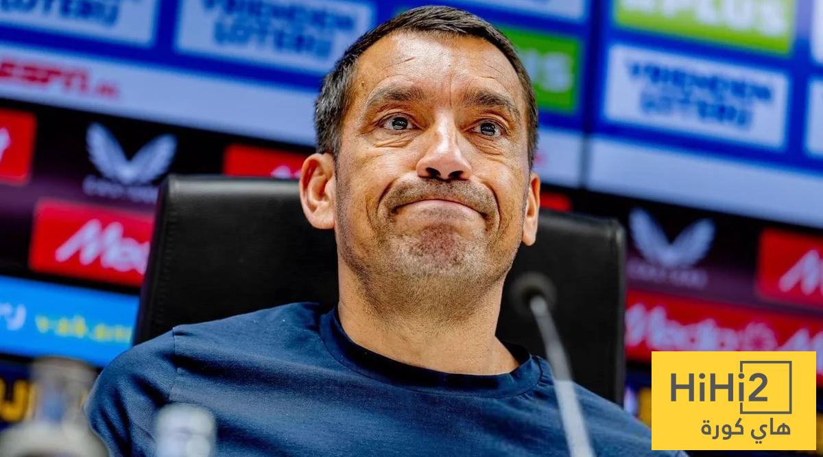 مدرب فينورد يعرب عن حماسه للقاء برشلونة