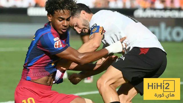 تقييم كارثي لحكم مباراة برشلونة وفالنسيا
