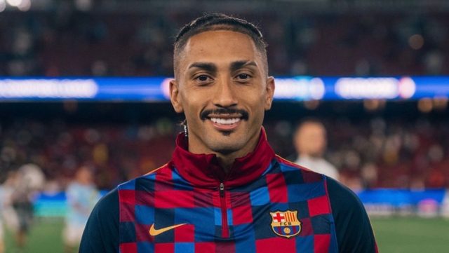 نية برشلونة تجاه مستقبل رافينيا.. وموقف اللاعب من تجديد عقده