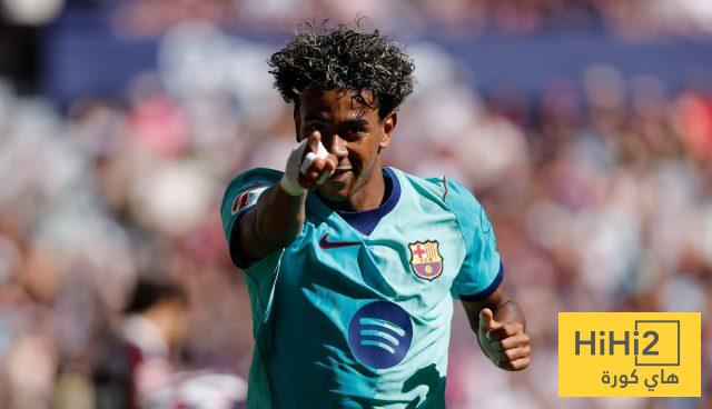 برشلونة يفعل حملة دعم لامين يامال للكرة الذهبية