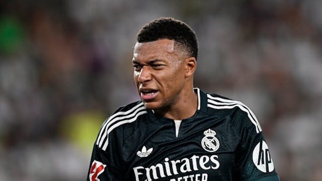 نهاية الشوط الاول .. ريال مدريد يتقدم بثنائية ضد التشي