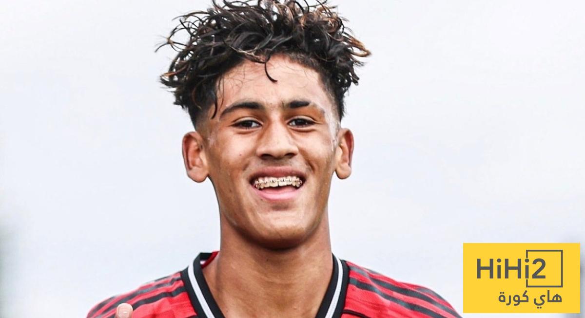 ريال مدريد يقترب من ضم جوهرة مانشستر يونايتد مجانا