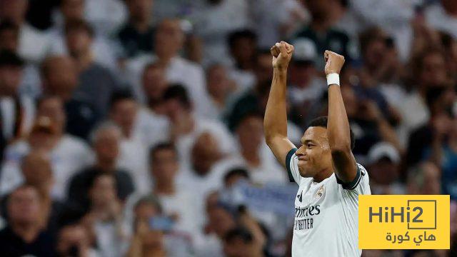 «ميسي لم يفعلها».. أومتيتي يهاجم مبابي بسبب الكرة الذهبية وديمبيلي