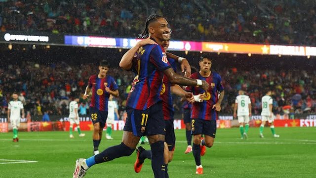 ترتيب الدوري الاسباني بعد سباعية برشلونة ضد راسينغ