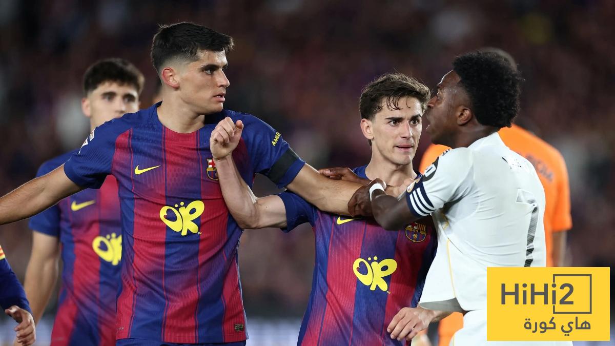 ريال مدريد وبرشلونة .. كرة قدم من عالمين مختلفين