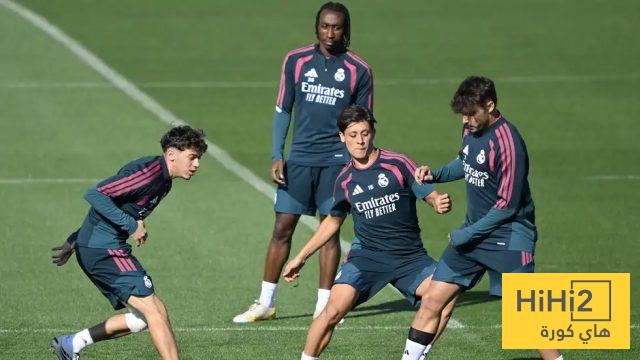 رفض الرحيل رغم 3 عروض.. لاعب ريال مدريد ينتظر هدية غير متوقعة