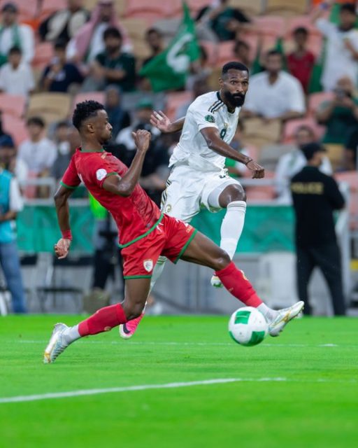 المنتخب السعودي يحسم مواجهة عمان بثلاثية نظيفة في خليجي 27 ويتأهل رسميًا