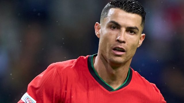 بعد تصرفات رونالدو أمام النرويج.. هل يشارك ضد الدنمارك؟