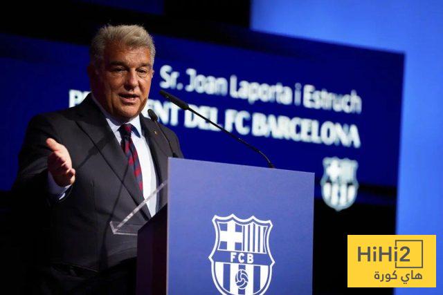 برشلونة يخطط لتجديد عقد نجمه بزيادة كبيرة