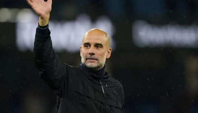 32 لقبًا في مهب الخطر.. قضايا برشلونة وسيتي تهدد إرث غوارديولا