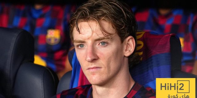 دكة بدلاء برشلونة.. سلاح فليك الناري