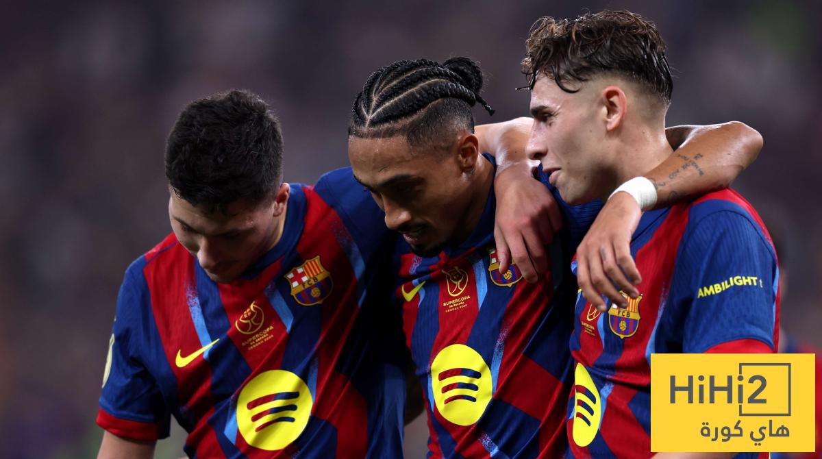 مصممه يشجع ريال مدريد ويشبه البيجاما.. سخرية من قميص برشلونة الجديد