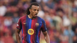 كوندي مطلوب في إنجلترا.. وبرشلونة واللاعب يحسمان موقفهما