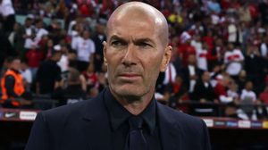 الجمهور يحسمها.. من الرابح الأكبر والخاسر الأكبر في المنتخب الفرنسي مع زيدان؟