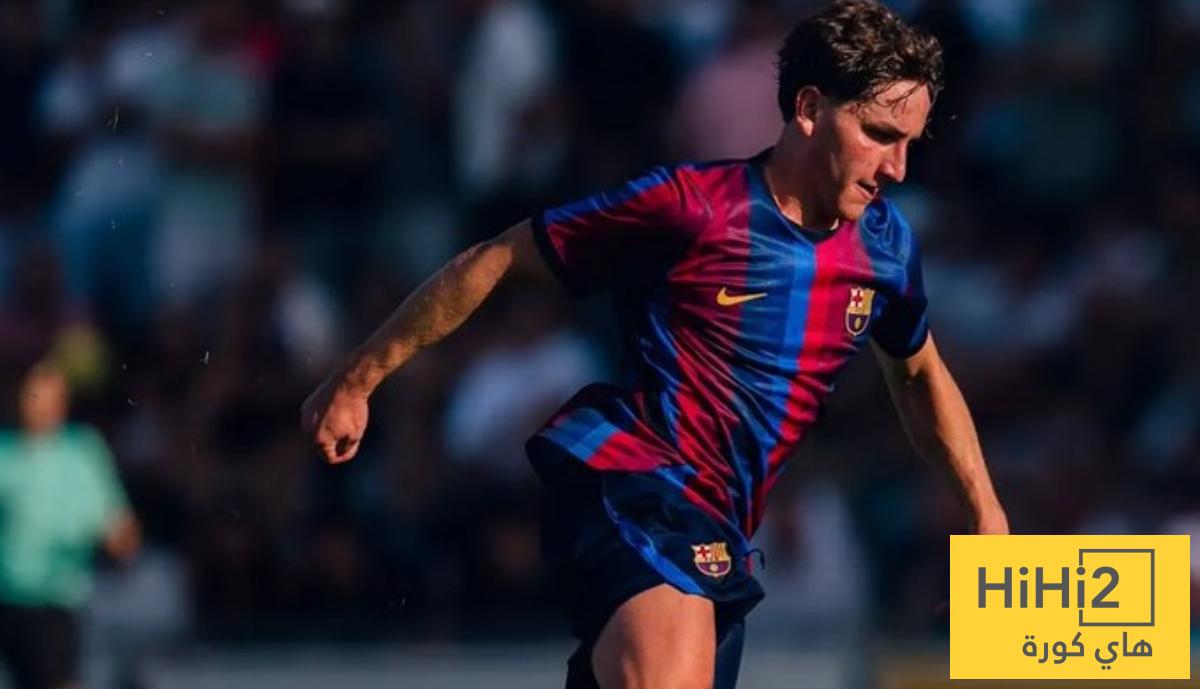 برشلونة يجدد عقد لاعبه