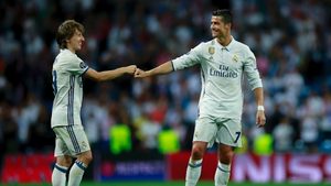 تعليق مودريتش على قضية رونالدو وامكانية عودته لريال مدريد