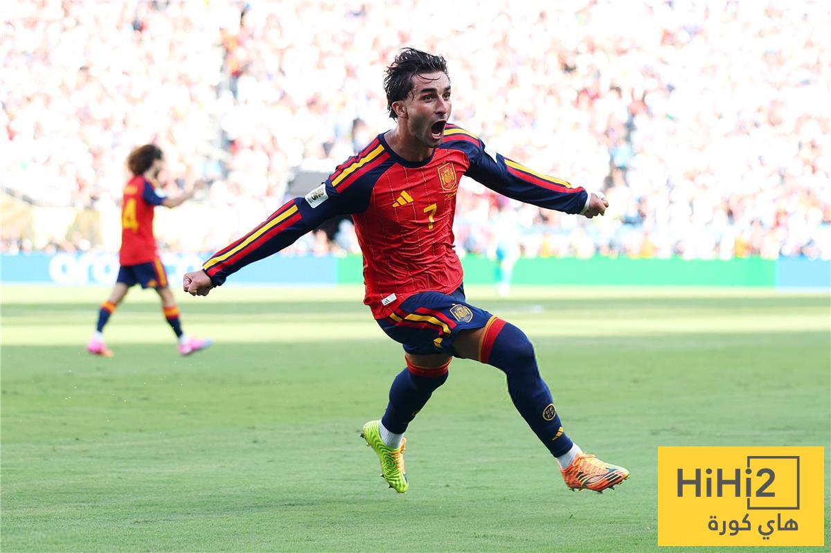 برشلونة يلاحق فيران توريس في إسبانيا