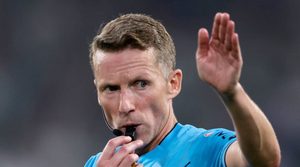 هيرنانديز هيرنانديز خارج حسابات كلاسيكو برشلونة وريال مدريد لهذا السبب