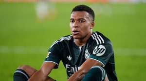 بسبب صور مبابي.. مورينيو يستعد لإبلاغ لاعبي ريال مدريد برأيه في الأزمة