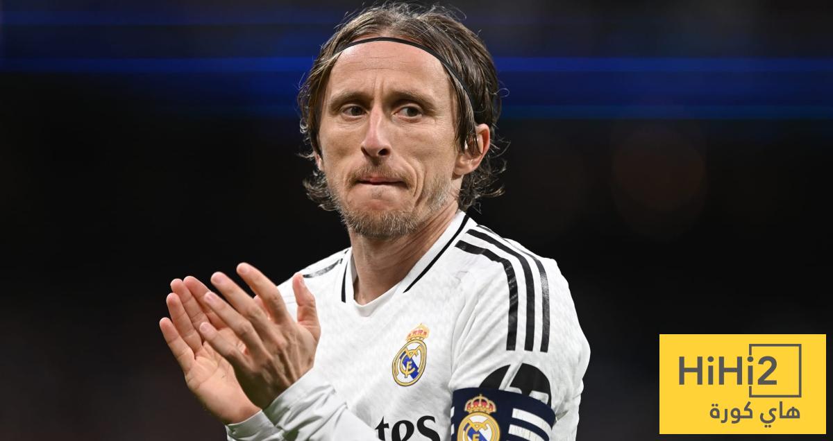 صور .. مودريتش يغادر الفالديبيباس بعد انتهاء زيارته
