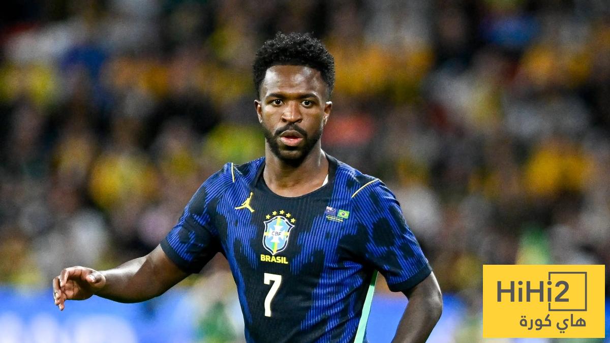 كيف ينظر الى فينيسيوس داخل غرفة ملابس ريال مدريد ؟