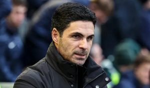 السم لا يزال يسري في عروق أرتيتا.. جرح باريس يطارد حلمه الأوروبي