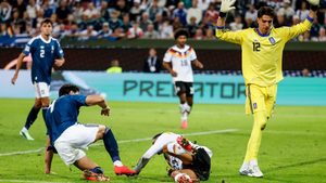 من صفقة بـ23 مليونًا إلى كنز بـ80 مليونًا.. حارس هال سيتي يقهر ألمانيا