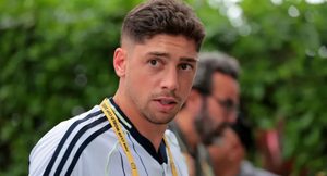 صحفي ينتقد بيان اتلتيكو مدريد الساخر من ريال مدريد وفالفيردي