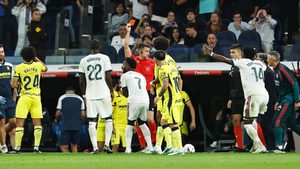 «تصرف قبيح وقذر».. نجم برشلونة السابق يهاجم فينيسيوس