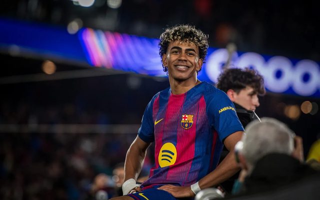 بسبب لامين يامال.. «كريستيانو الجديد» يبتعد عن برشلونة