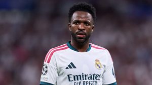 “فينيسيوس أحمق”.. هتافات جديدة تلاحق نجم ريال مدريد وتحرك رسمي من الليغا