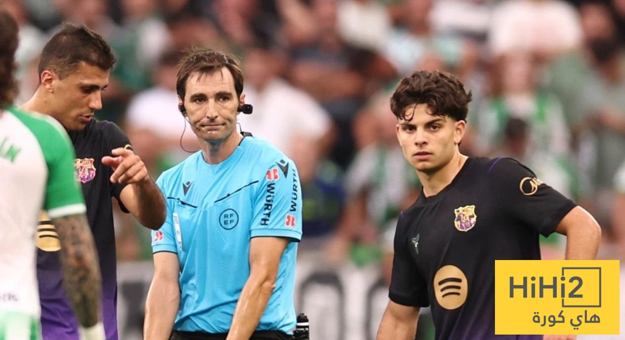مساحات سبورت : تقييم كارثي لحكم مباراة برشلونة وريال بيتيس