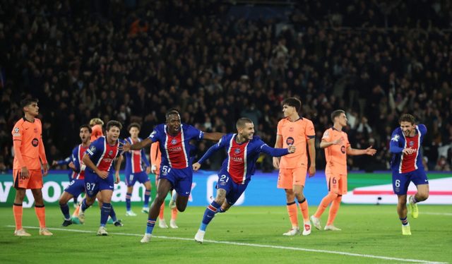 باريس يضرب برشلونة برباعية في دوري الابطال