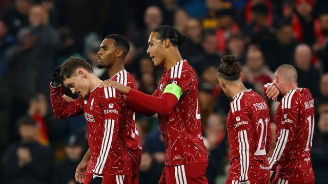 ليفربول يحقق فوزا صعبا على فياريال في دوري ابطال اوروبا