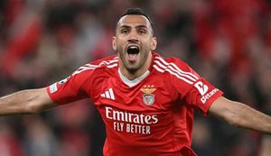 برشلونة يراقب هداف بنفيكا.. أرقام بافليديس تشعل صراع الكبار