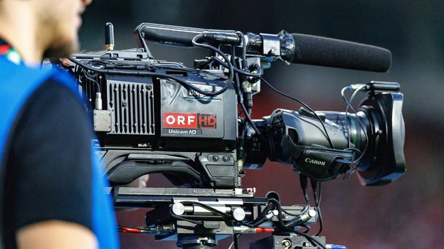 الليغا ترد على جدل “كوع جولر” بـ39 كاميرا في الكلاسيكو