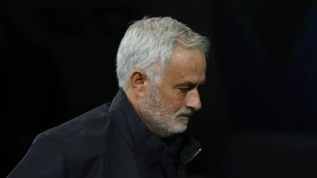 بطلب من مورينيو.. ريال مدريد يتحرك لضم مدافع ليفربول السابق