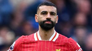 تهديد مباشر لإنجاز محمد صلاح التاريخي في الدوري الإنجليزي