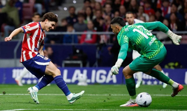 الدقائق الأخيرة تخدم أتلتيكو مدريد.. والكلاسيكو قد يغير حسابات الصدارة
