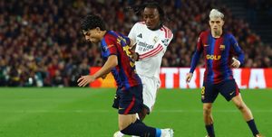 ليست النقاط الثلاث .. ماذا خسر برشلونة أمام ريال مدريد ؟