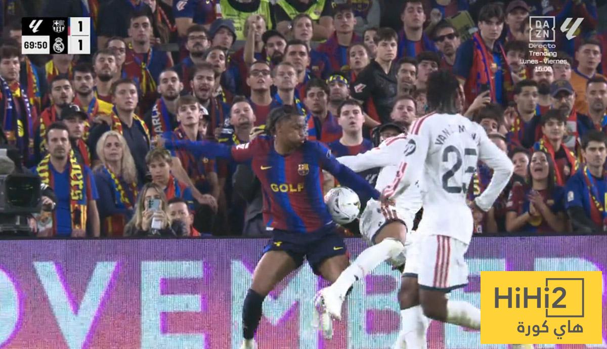 خبير تحكيمي يحسم الجدل بشأن أحقية ريال مدريد في ركلة جزاء بعد لمسة يد بالدي